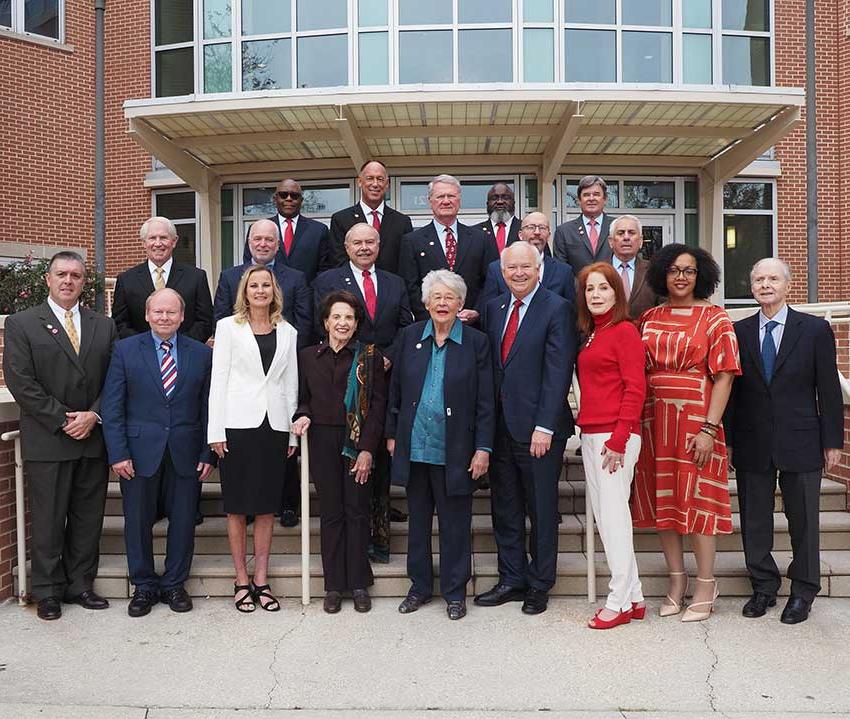 P​i​ctured from the left:  Honorary Trustee Abe Mitchell with 受托人 Dr. Steve Furr; Dr. Scott Charlton; Ron Jenkins; Chandra Brown Stewart; Jimmy Shumock; Jim Yance; Ken Simon - Chair pro tempore; Ron Graham; Governor Kay Ivey - ex officio 总统 and Chair​; Dr. Steve Stokes; Tom Corcoran; Lenus Perkins; Arlene Mitchell; Mike Windom; Alexis Atkins and Margie Tuckson; and 总统 Tony Waldrop.